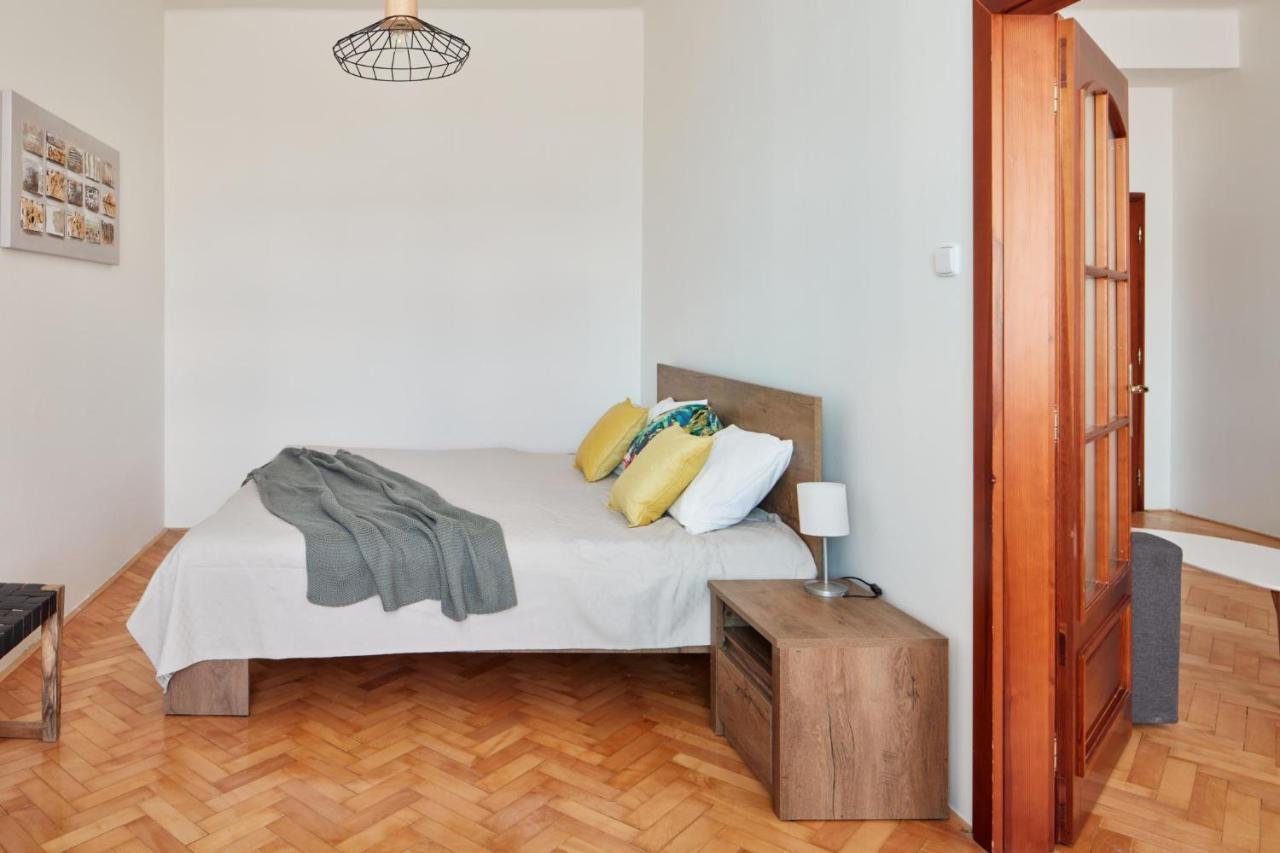 Prague Days - Spacious 3Bdr Apartment - Trendy Neighbourhood Ngoại thất bức ảnh
