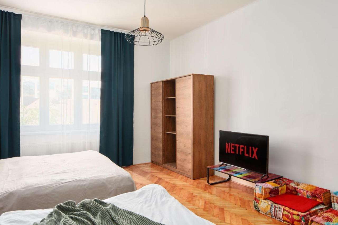 Prague Days - Spacious 3Bdr Apartment - Trendy Neighbourhood Ngoại thất bức ảnh
