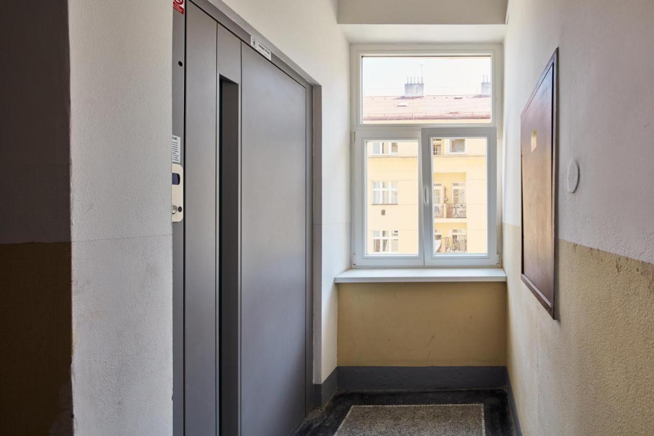 Prague Days - Spacious 3Bdr Apartment - Trendy Neighbourhood Ngoại thất bức ảnh